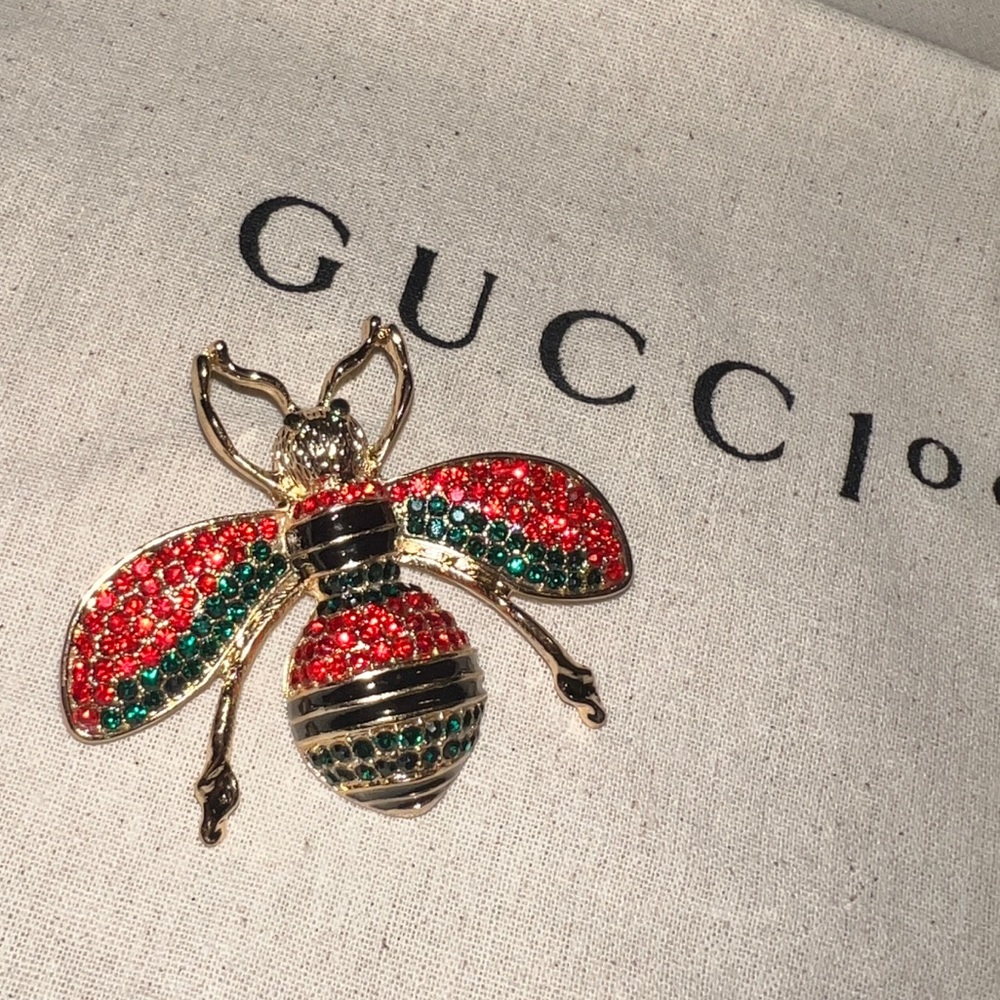 Designer Style Bee Rhinestone Brooch - Picture 4 of 9
